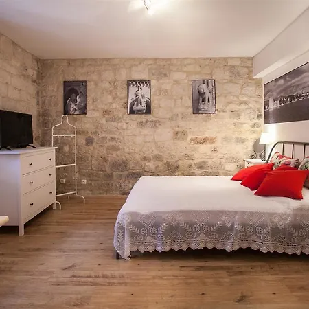 Apartment Apartment & Room Ursa *