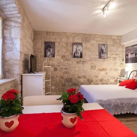 Apartment Apartment & Room Ursa Trogir