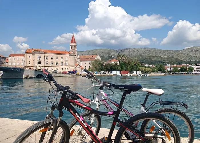 Appartement & Ursa Trogir
